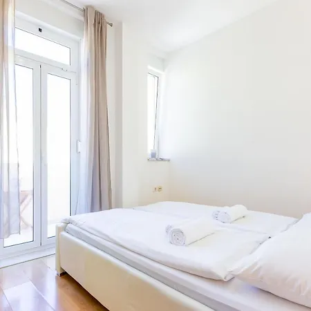 Appartamento Vale With Balcony