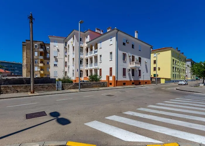 Апартаменты Vale With Balcony *