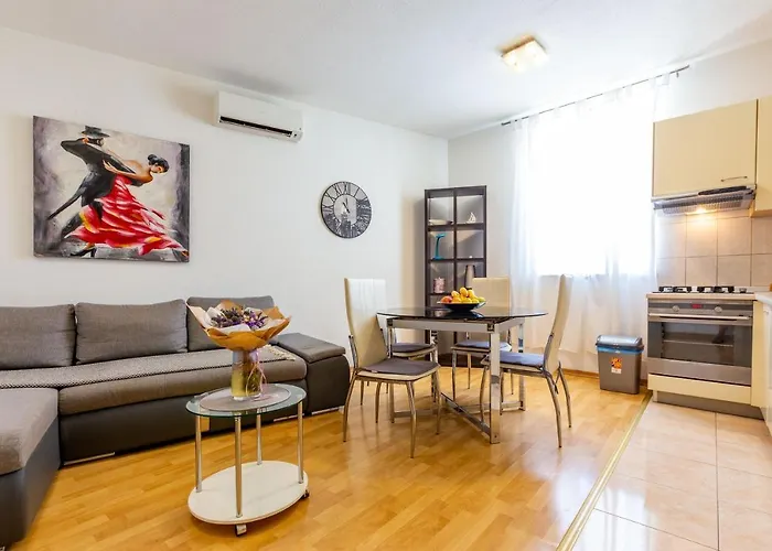 Vale With Balcony Апартаменты Задар