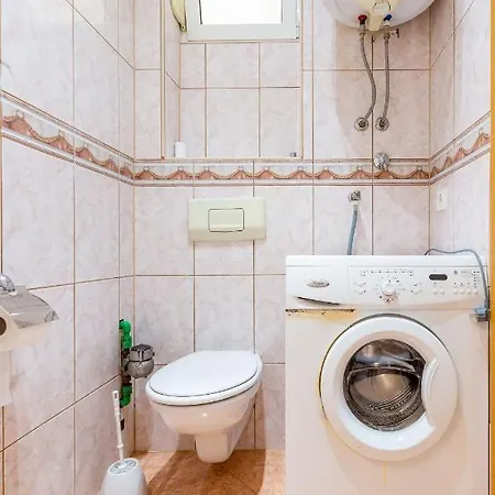 Vale With Balcony 公寓 扎达尔