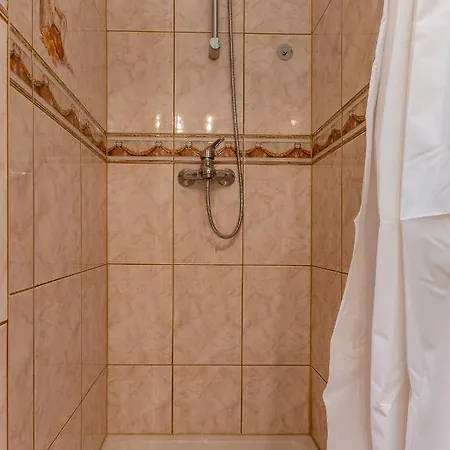 公寓 Vale With Balcony *